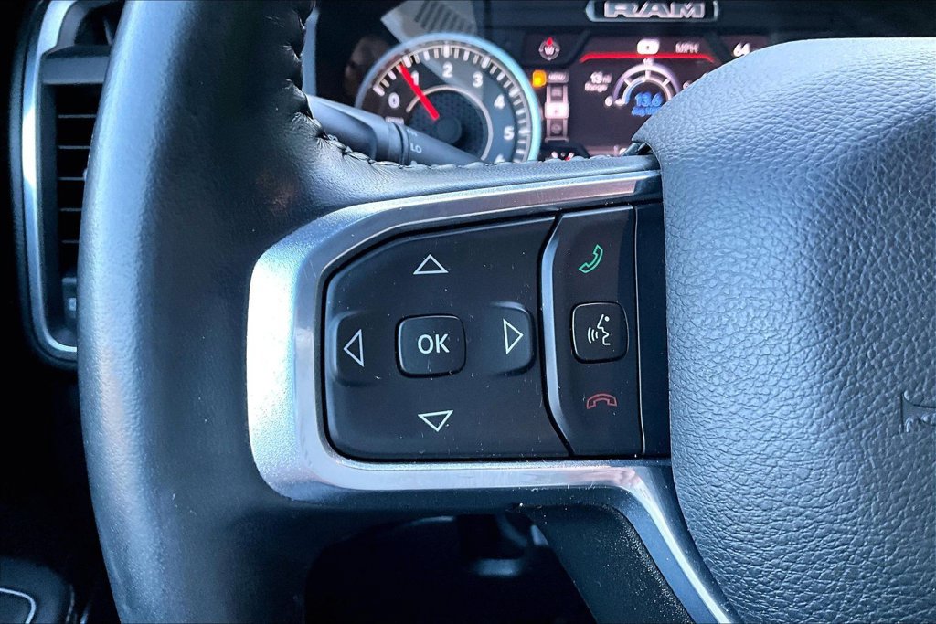 Used 2023 RAM 1500 Laramie AWD/4WD image 12