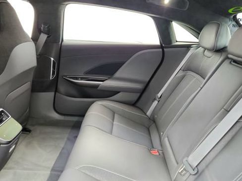 Used 2025 Lucid Air Grand Touring AWD/4WD image 28