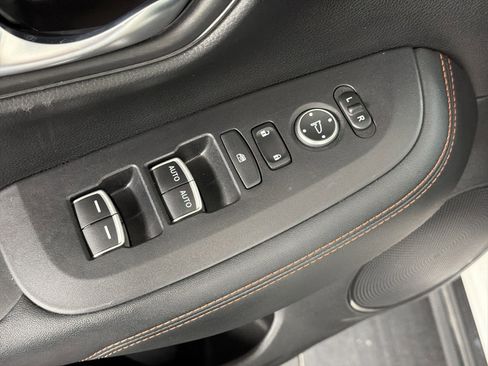 Certified 2024 Honda HR-V Sport image 21