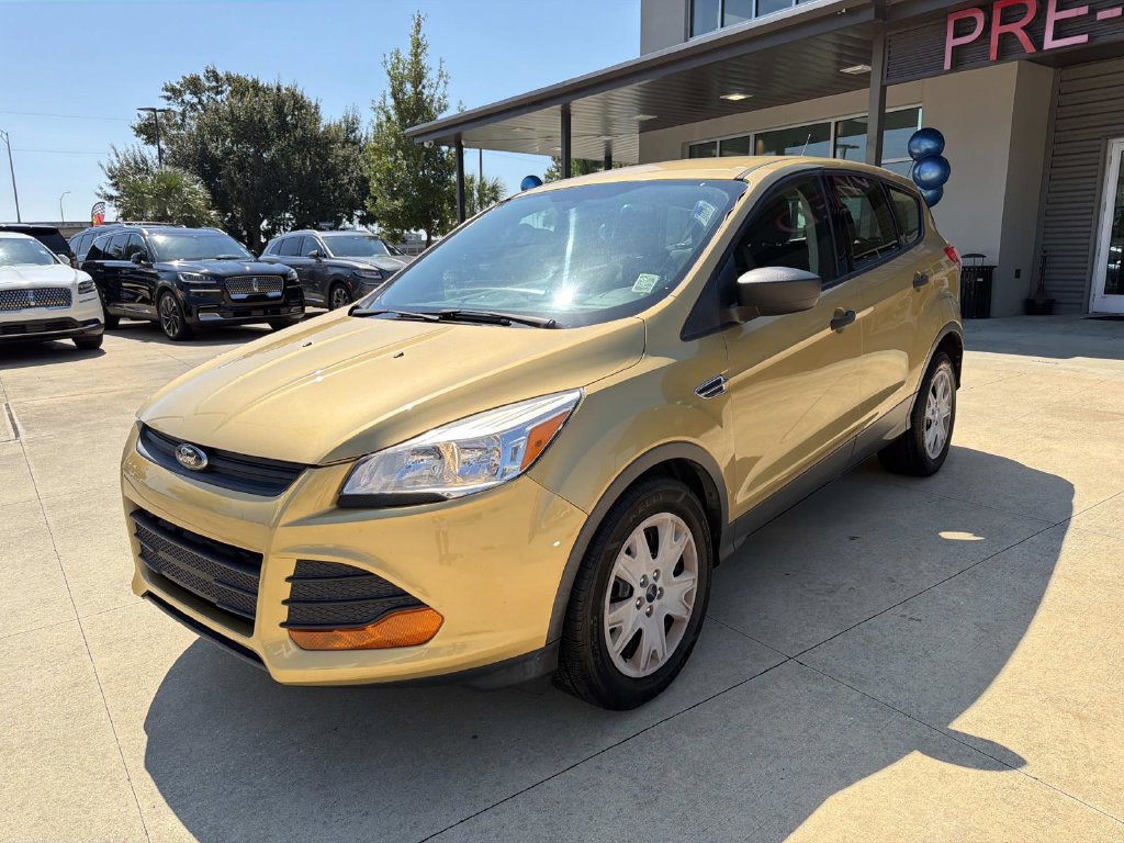 Used 2014 Ford Escape S FWD image 3