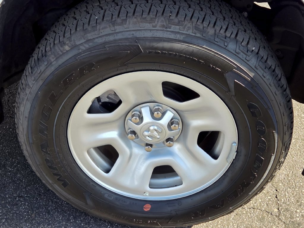 Used 2025 RAM 1500 Tradesman AWD/4WD image 9