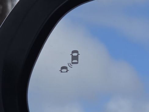 Used 2017 Honda CR-V Touring image 10