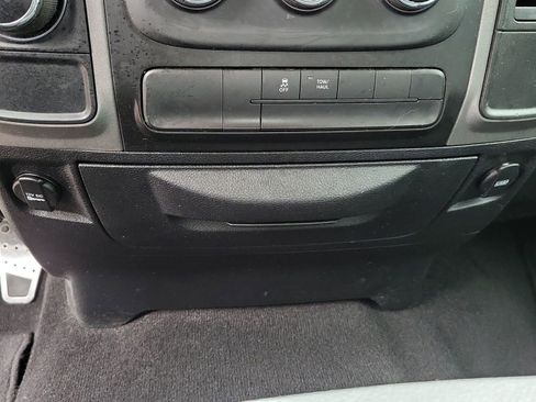 Used 2018 RAM 1500 Express w/ Express Value Package RWD image 33
