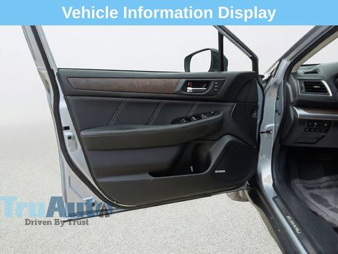 Used 2019 Subaru Outback 2.5i Limited AWD/4WD image 20