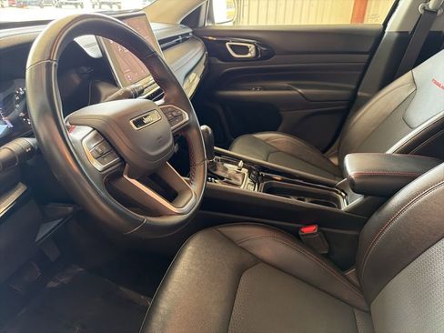 Used 2022 Jeep Compass Trailhawk w/ Trailhawk Convenience Group AWD/4WD image 13