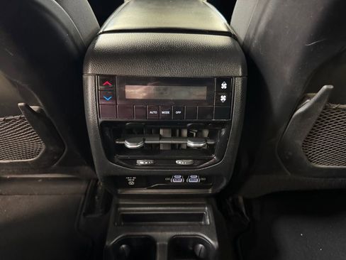 Used 2021 Jeep Grand Cherokee L Laredo AWD/4WD image 16