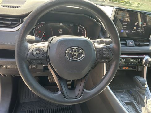 Used 2025 Toyota RAV4 XLE w/ Convenience Package image 20