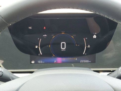 Used 2024 Chevrolet Trax ACTIV w/ Driver Confidence Package FWD image 12