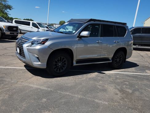 Used 2023 Lexus GX 460 Premium w/ Premium Package AWD/4WD image 3