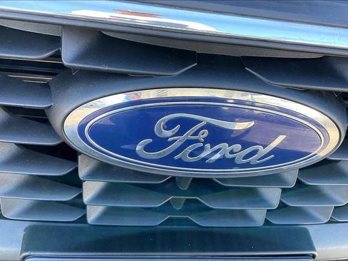 Certified 2023 Ford Escape Active AWD/4WD image 33