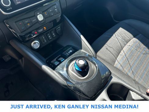 Certified 2024 Nissan Leaf SV Plus FWD image 10