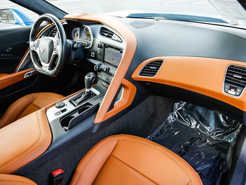 Used 2016 Chevrolet Corvette Z06 w/ 3LZ Preferred Equipment Group image 10