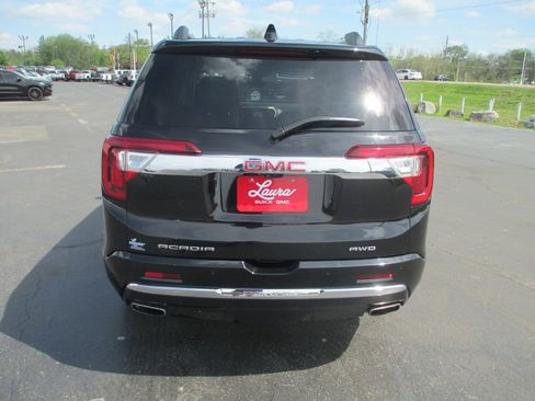 Used 2023 GMC Acadia Denali w/ Black Diamond Edition image 7
