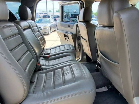 Used 2003 HUMMER H2 w/ Preferred Equipment Group AWD/4WD image 15