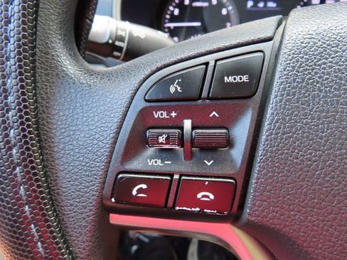 Used 2019 Hyundai Tucson Value FWD image 24