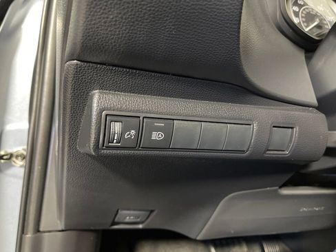 Certified 2022 Toyota Corolla LE image 29