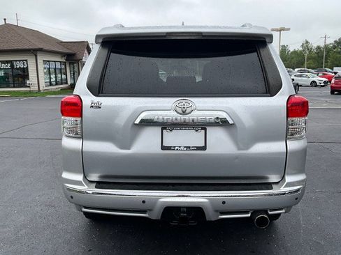 Used 2011 Toyota 4Runner SR5 w/ Premium Pkg w/Leather RWD image 6