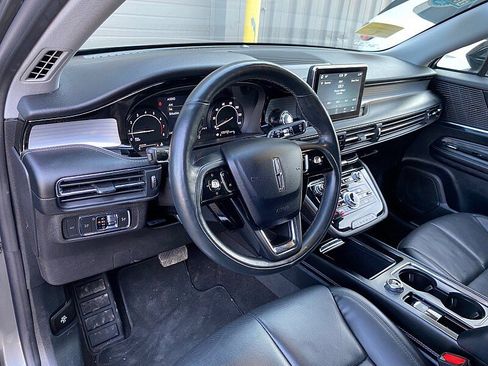 Used 2022 Lincoln Corsair AWD w/ Premium Package image 22