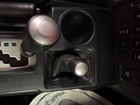 Used 2014 Toyota FJ Cruiser 4WD w/ Upgrade Package image 17