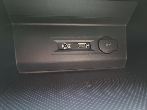 Used 2019 Volkswagen Atlas SE w/ Panoramic Sunroof Package FWD image 32