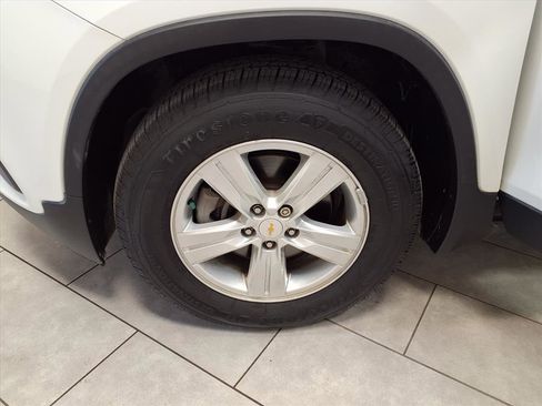 Used 2019 Chevrolet Trax LT w/ LT Convenience Package image 28