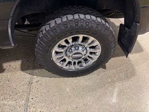 Used 2022 Ford F250 XLT w/ XLT Premium Package image 13