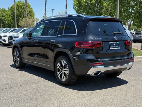 New 2026 Mercedes-Benz GLB 250 image 7