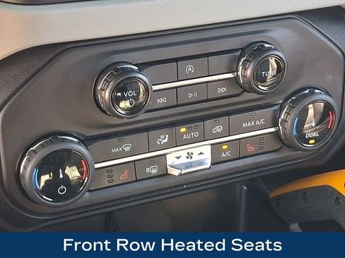 Used 2022 Ford Bronco Badlands w/ Sasquatch Package AWD/4WD image 16