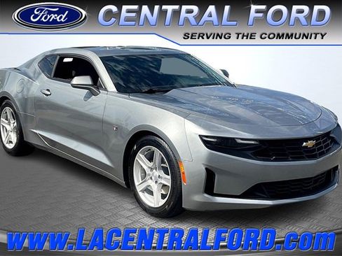 Used 2023 Chevrolet Camaro LT image 1