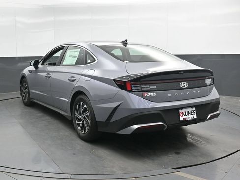 New 2026 Hyundai Sonata Blue FWD image 10