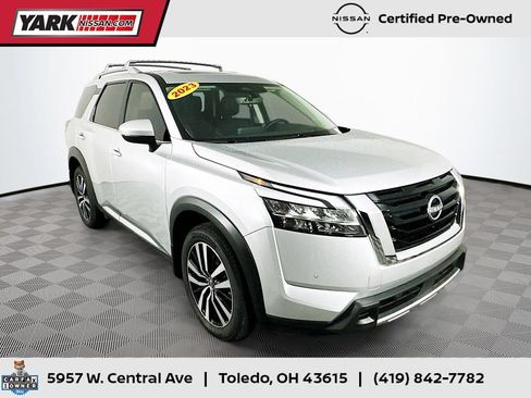 Certified 2023 Nissan Pathfinder Platinum AWD/4WD image 1