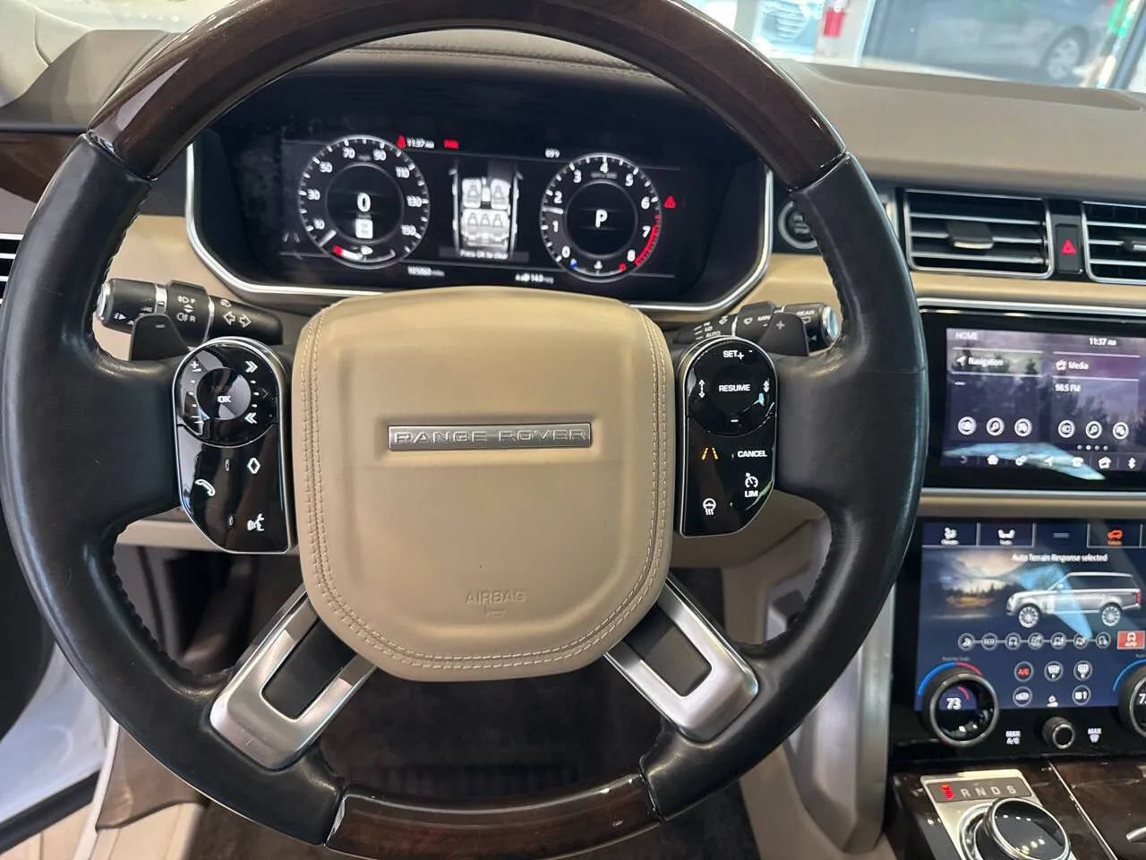 Used 2018 Land Rover Range Rover HSE AWD/4WD image 22