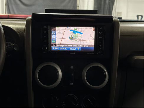 Used 2008 Jeep Wrangler Unlimited Sahara w/ Dual Top Group image 26