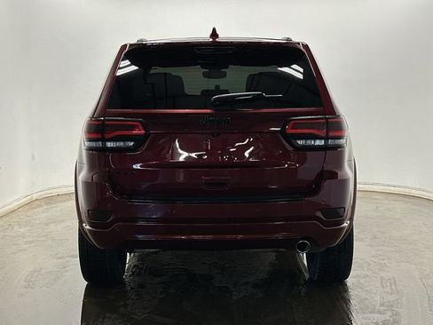 Used 2018 Jeep Grand Cherokee Altitude image 4