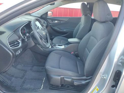 Used 2018 Chevrolet Malibu LS image 10