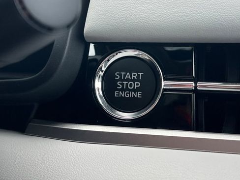 New 2026 Mitsubishi Outlander SE image 24