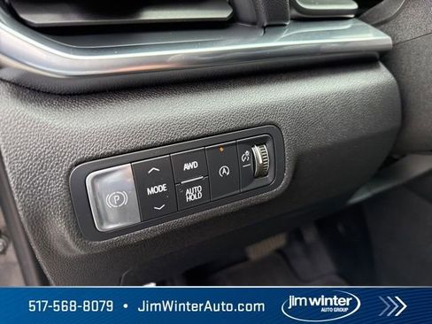 Used 2025 GMC Terrain Elevation image 24