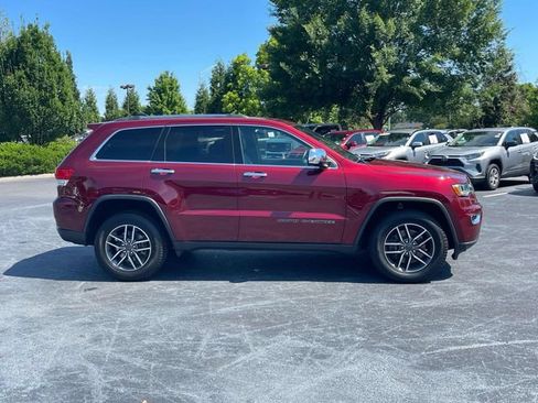 Used 2021 Jeep Grand Cherokee Limited AWD/4WD image 2