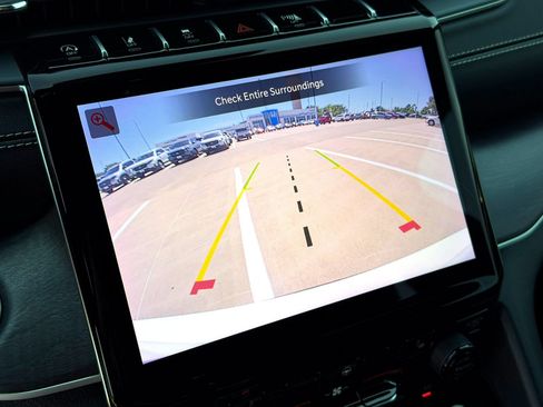 Used 2025 Jeep Grand Cherokee L Limited w/ Trailer Tow Package AWD/4WD image 17