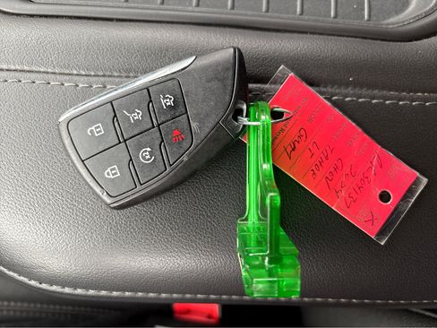 Used 2024 Chevrolet Tahoe LT image 33