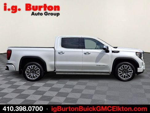 Used 2024 GMC Sierra 1500 Denali Ultimate AWD/4WD image 7
