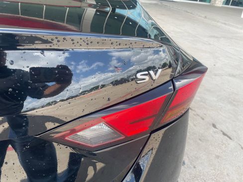 Used 2024 Nissan Altima 2.5 SV image 12