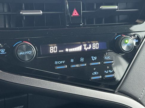 Used 2022 Toyota Camry XSE w/ Navigation Upgrade Package image 20