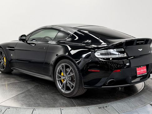 Used 2015 Aston Martin V8 Vantage GT RWD image 7