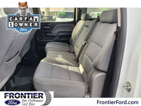 Used 2018 Chevrolet Silverado 1500 W/T w/ Trailering Package image 10