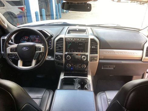 Used 2019 Ford F250 Lariat w/ Lariat Ultimate Package AWD/4WD image 41