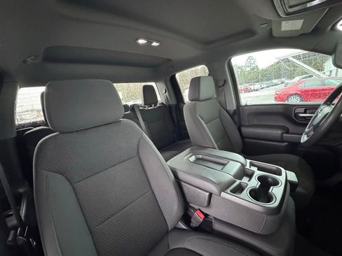 Used 2019 Chevrolet Silverado 1500 Custom w/ Custom Value Package image 18