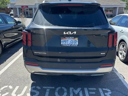 Certified 2024 Kia Sorento S AWD/4WD image 4