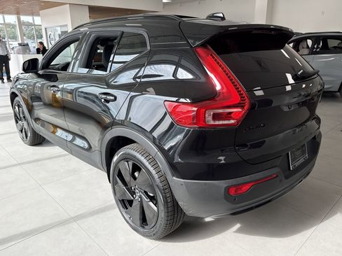 New 2026 Volvo XC40 B5 Ultra w/ Protection Package Premier image 2