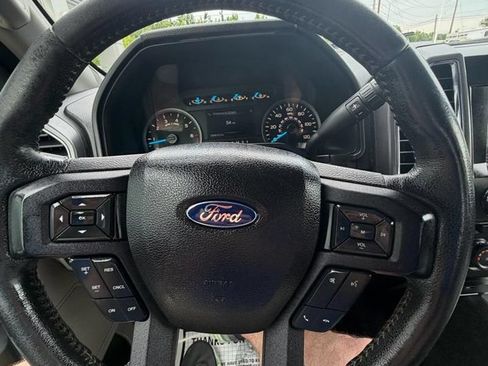 Used 2015 Ford F150 XLT w/ Equipment Group 302A Luxury AWD/4WD image 12